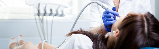 Quando fare una seduta di igiene orale? Può essere nociva per i denti?