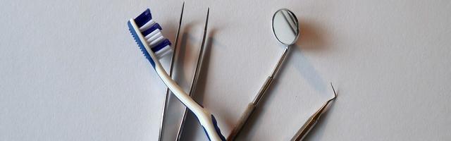 Curettage parodontale e apicectomia: procedure della chirurgia orale