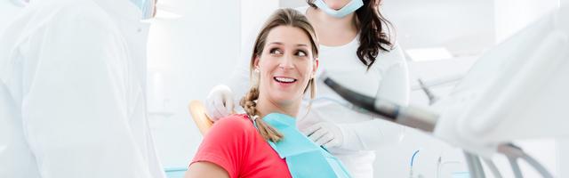 Curare i denti per impedire un parto prematuro